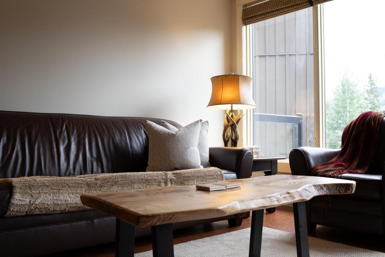 Misty Mountain- Premium 2 Bedroom Mountain View แคนมอร์ ภายนอก รูปภาพ
