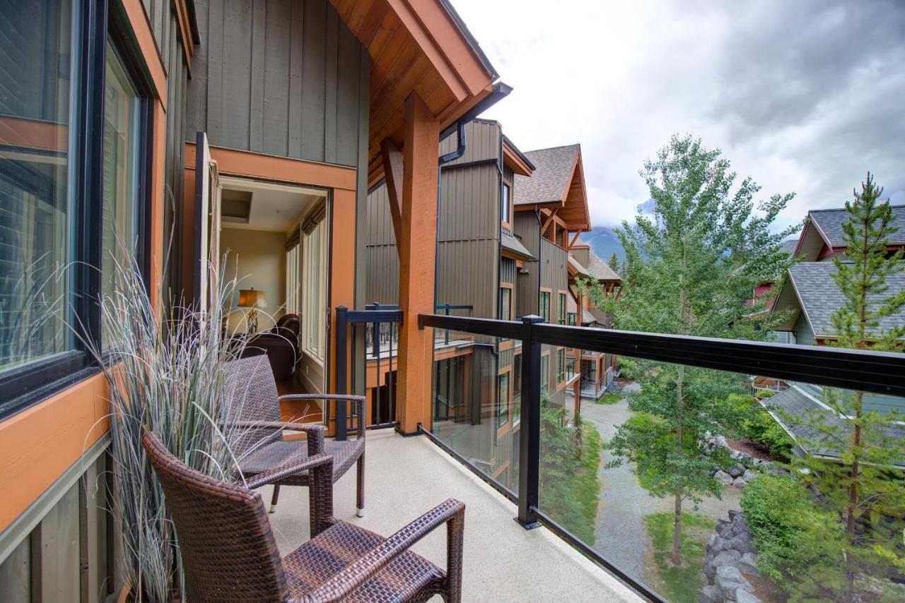 Misty Mountain- Premium 2 Bedroom Mountain View แคนมอร์ ภายนอก รูปภาพ